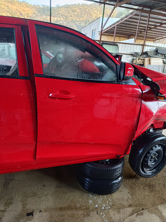 Mahindra xuv 100 desarme 2022-Repuestos-originales-para-auto