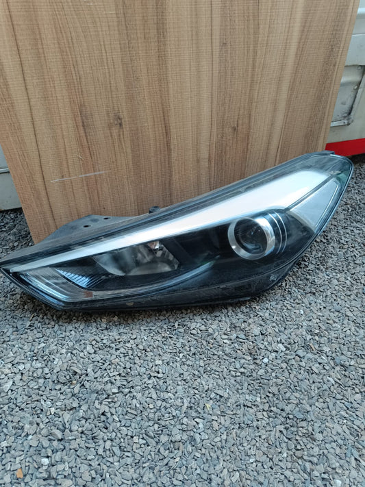 Hyundai Tucson 2018 óptico le